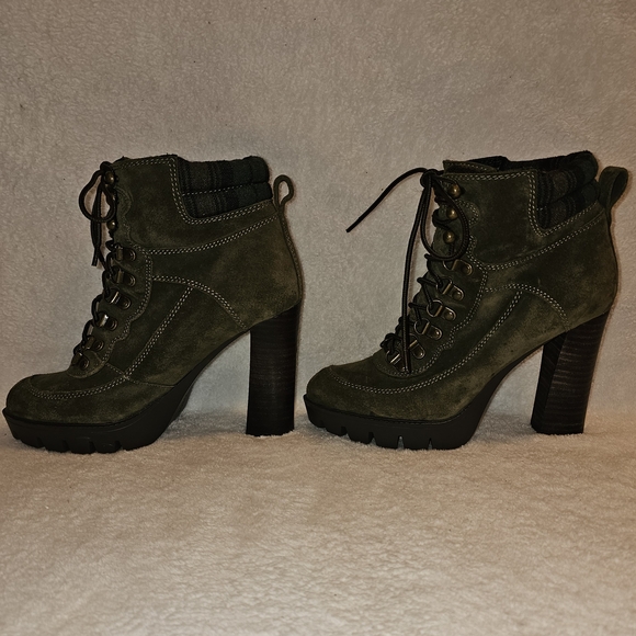 NINE WEST Army Green and Plaid Lace Up High Heel Ankle Boots - Picture 3 of 9